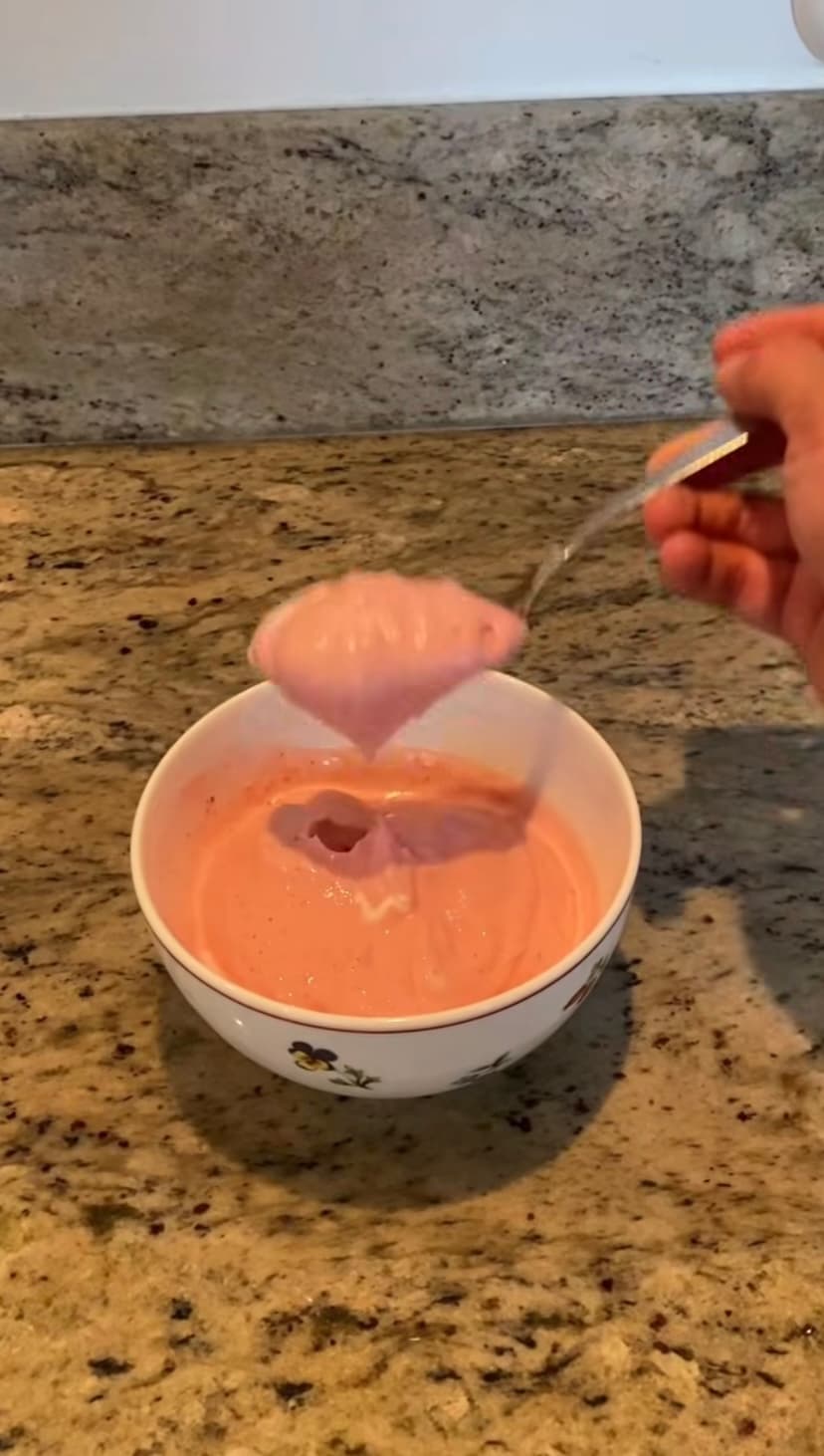 Grekisk yoghurtglass med jordgubbar