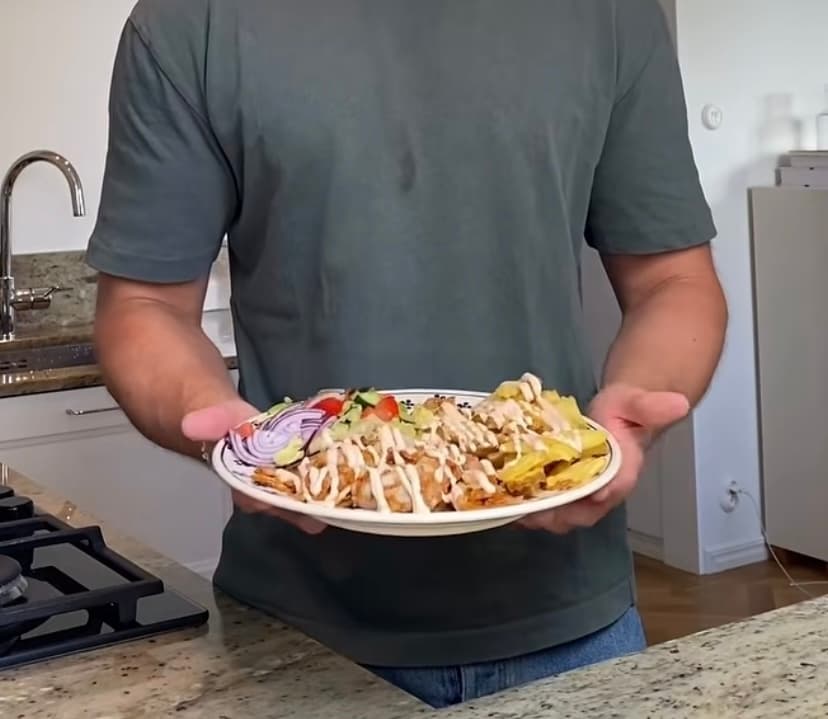 Kalorisnål och proteinrik kebabtallrik